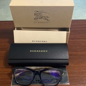 Burberry classic logo glasses womans